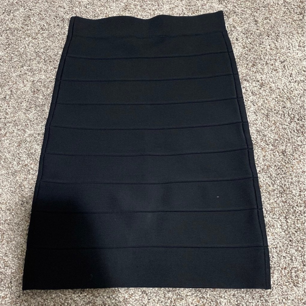 bcbgmaxazria pencil skirt